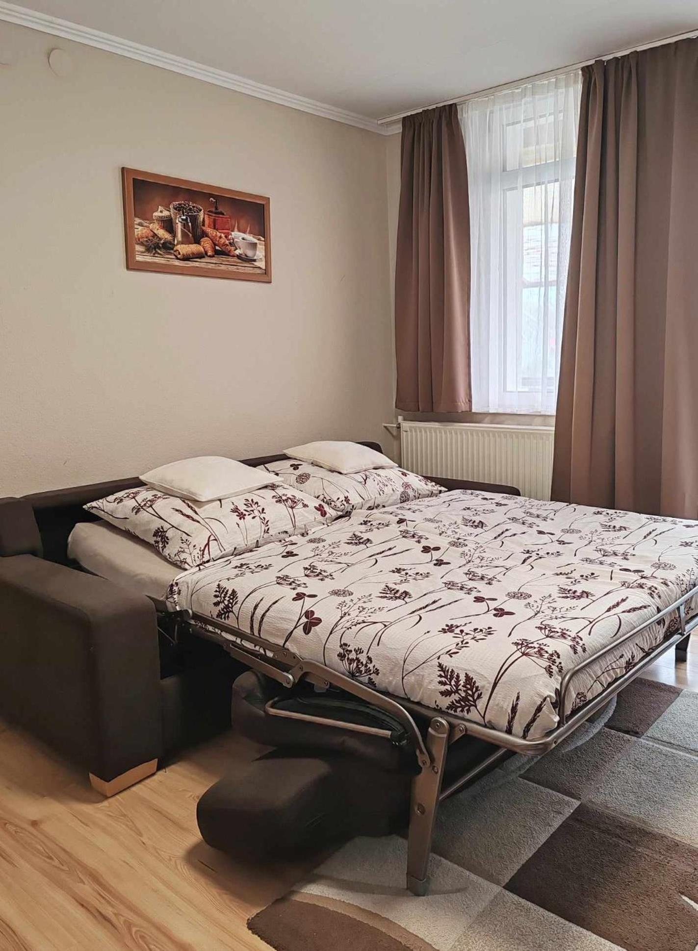 To Apartman Gunarasfuerdo Dombóvár Exterior foto